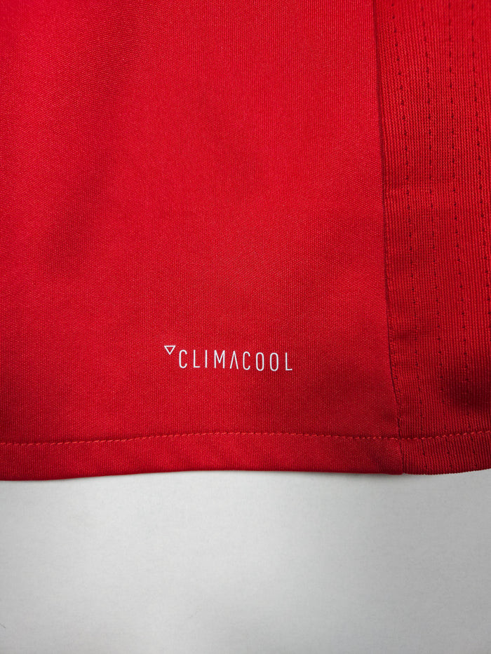 2017-18 Manchester United Home Shirt - detailed view