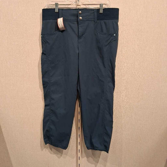 Active Capri Pants