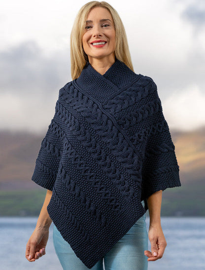 Aran Cable Poncho -Navy #color_navy
