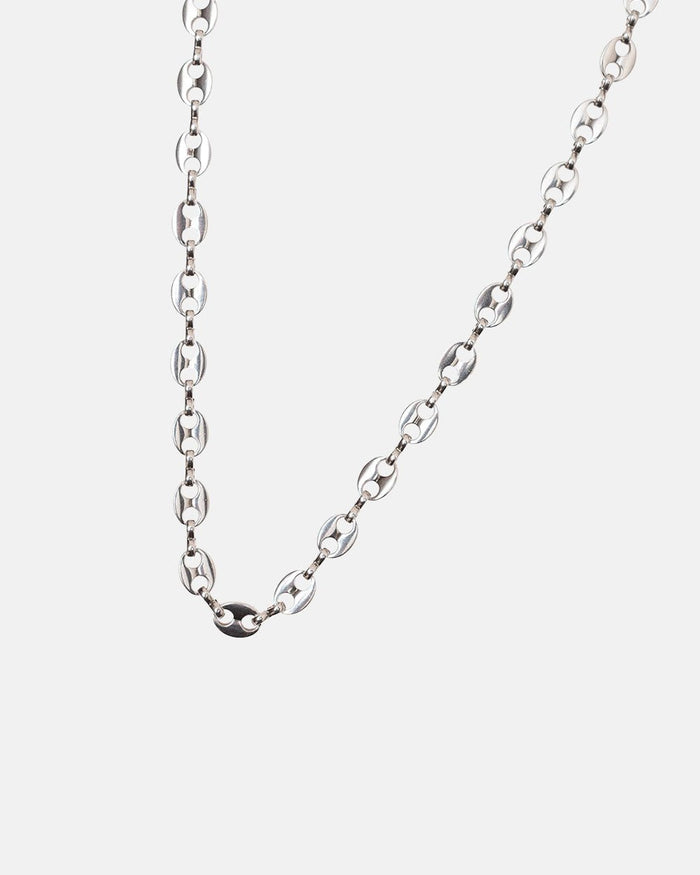BRAIDED CHAIN - silver chain necklace, detail close-up - Cold Culture