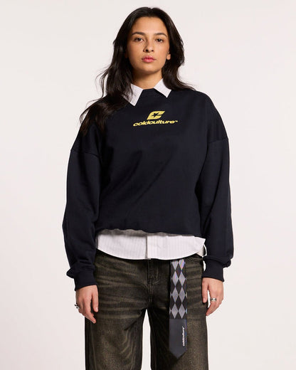 CURVED CREWNECK MIDNIGHT BLUE - navy logo print crewneck sweatshirt, front view on female model - Cold Culture #woman