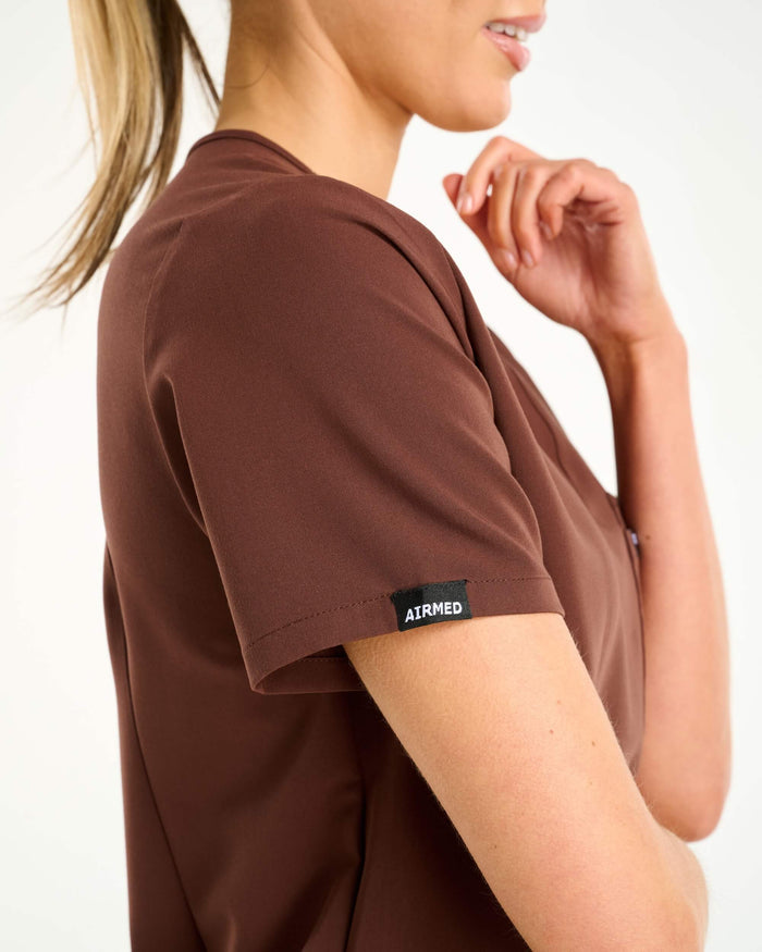 Essential One Pocket V Neck Scrub Top - Cocoa