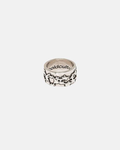 HEAVENLY RING - silver star patterned ring, detail close-up - Cold Culture