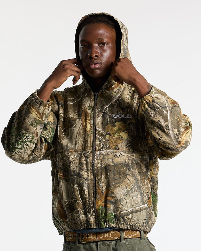 HOODED JACKET REALTREE - realtree camo hooded jacket, front view on male model - Cold Culture #man