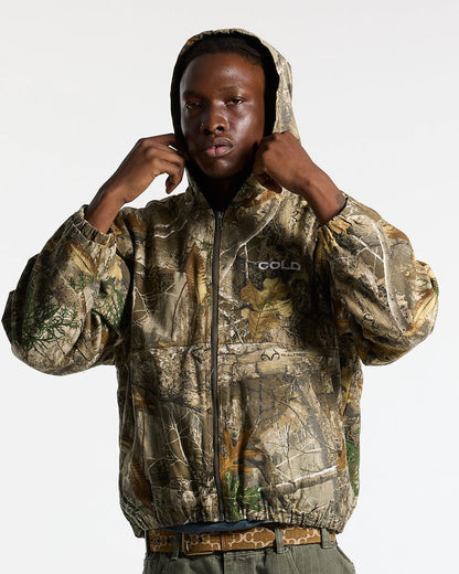 HOODED JACKET REALTREE - realtree camo hooded jacket, front view on male model - Cold Culture #man