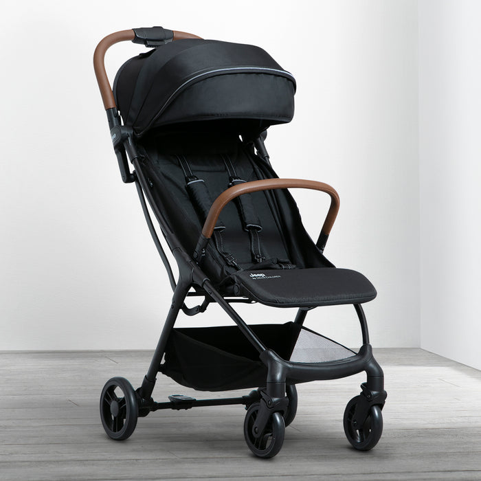 Black (001)