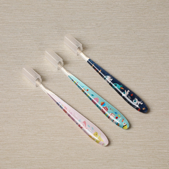 Kid's resin handled toothbrush