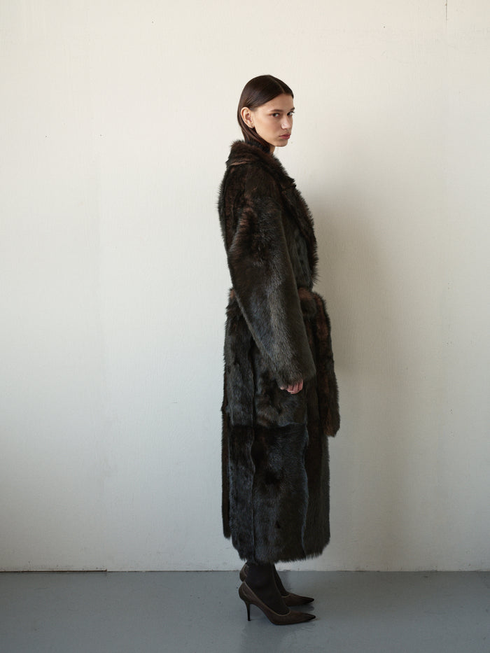 LONG SHEARLING COAT IN DARK BROWN