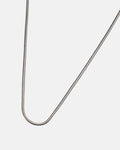 LOOP CHAIN - thin silver snake chain necklace, detail close-up - Cold Culture