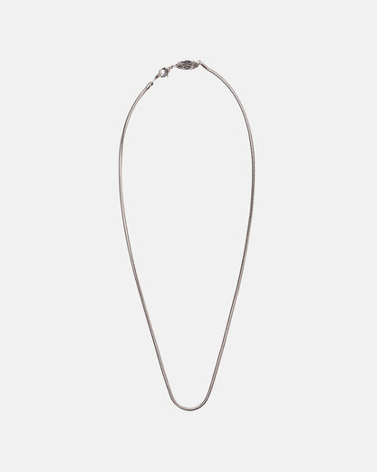LOOP CHAIN - thin silver snake chain necklace, flat lay - Cold Culture