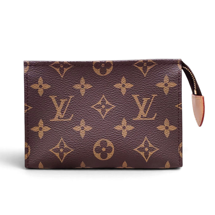 LOUIS VUITTON TOILETRY 15