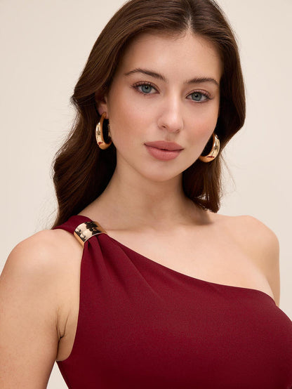 Brick One-Shoulder Knit Crepe Sheath Dress - Woman Wearing Fitted Dress with Metal Trim Detail - Le Chateau