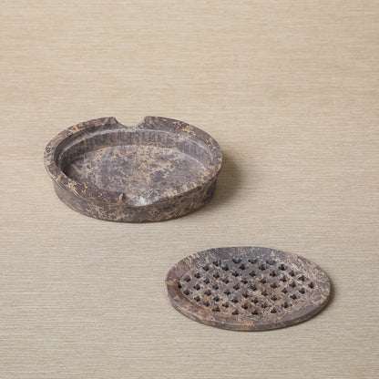 Oval lattice soap dish