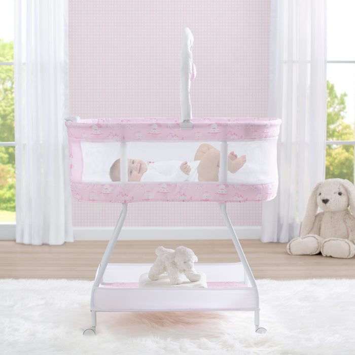 25035 661 Disney Princess Bassinet Lifestyle 110