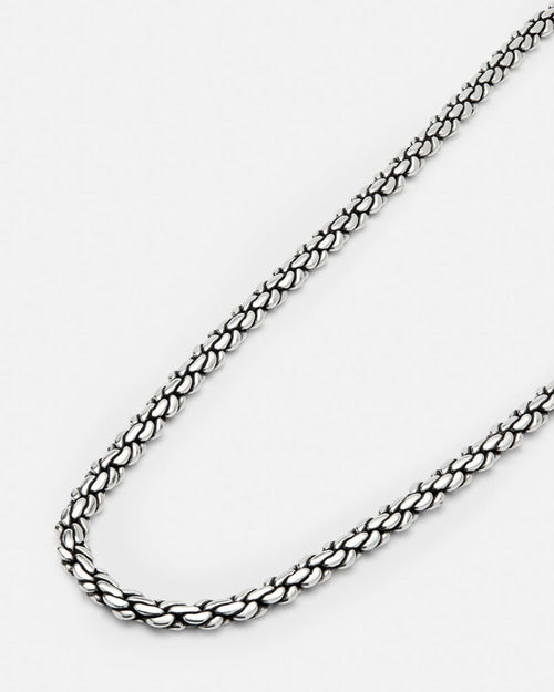 ROLLED NECKLACE - silver chain necklace, detail close-up - Cold Culture