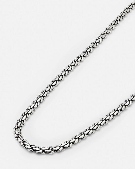 ROLLED NECKLACE - silver chain necklace, detail close-up - Cold Culture