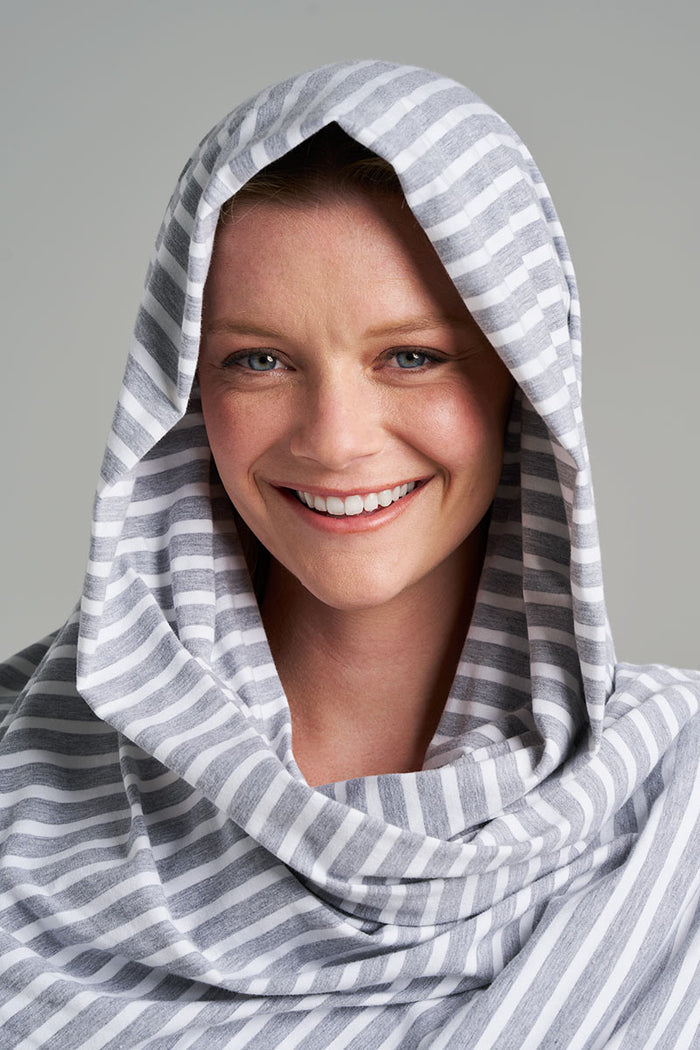Color_ Grey/White Stripe