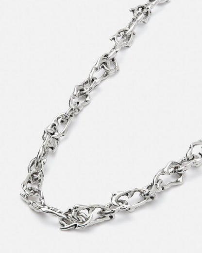 THORNS NECKLACE - silver thorn chain necklace, detail close-up - Cold Culture