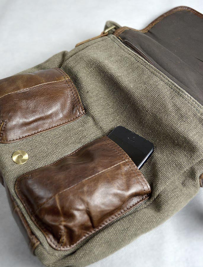 Traditional Tweed & Leather Single Buckle Bag