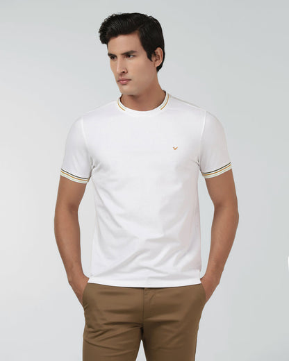 White Crew Neck Solid T-Shirt - Bellatrix