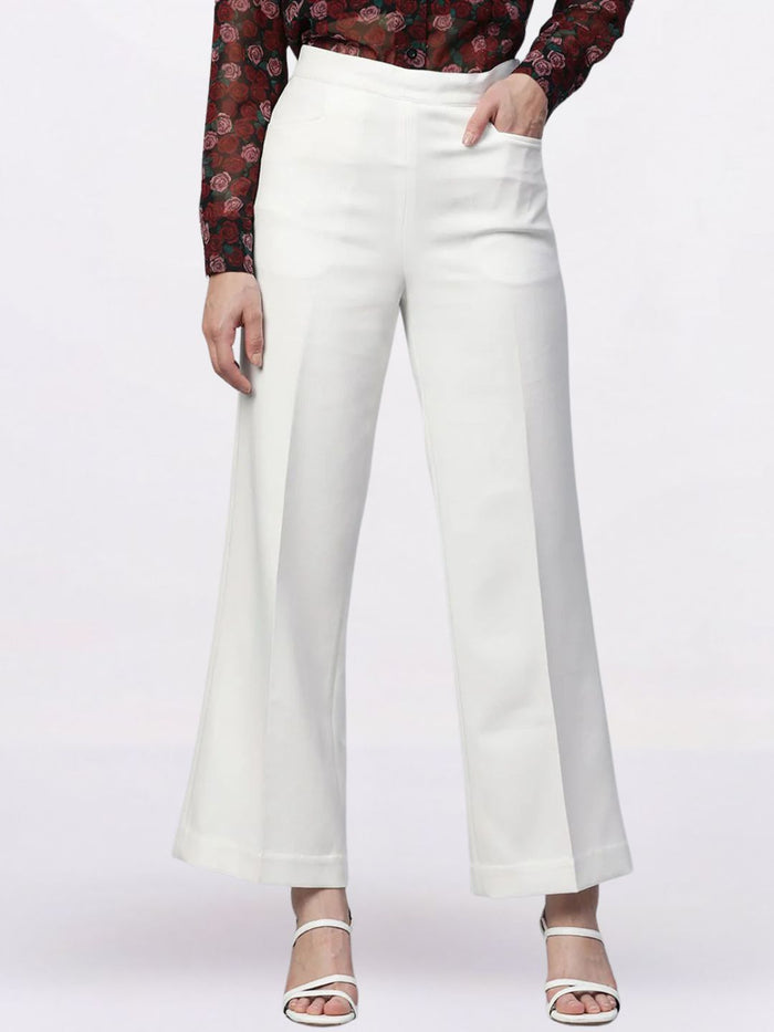 Women Classic Regular Fit Mid-Rise Parallel Trousers